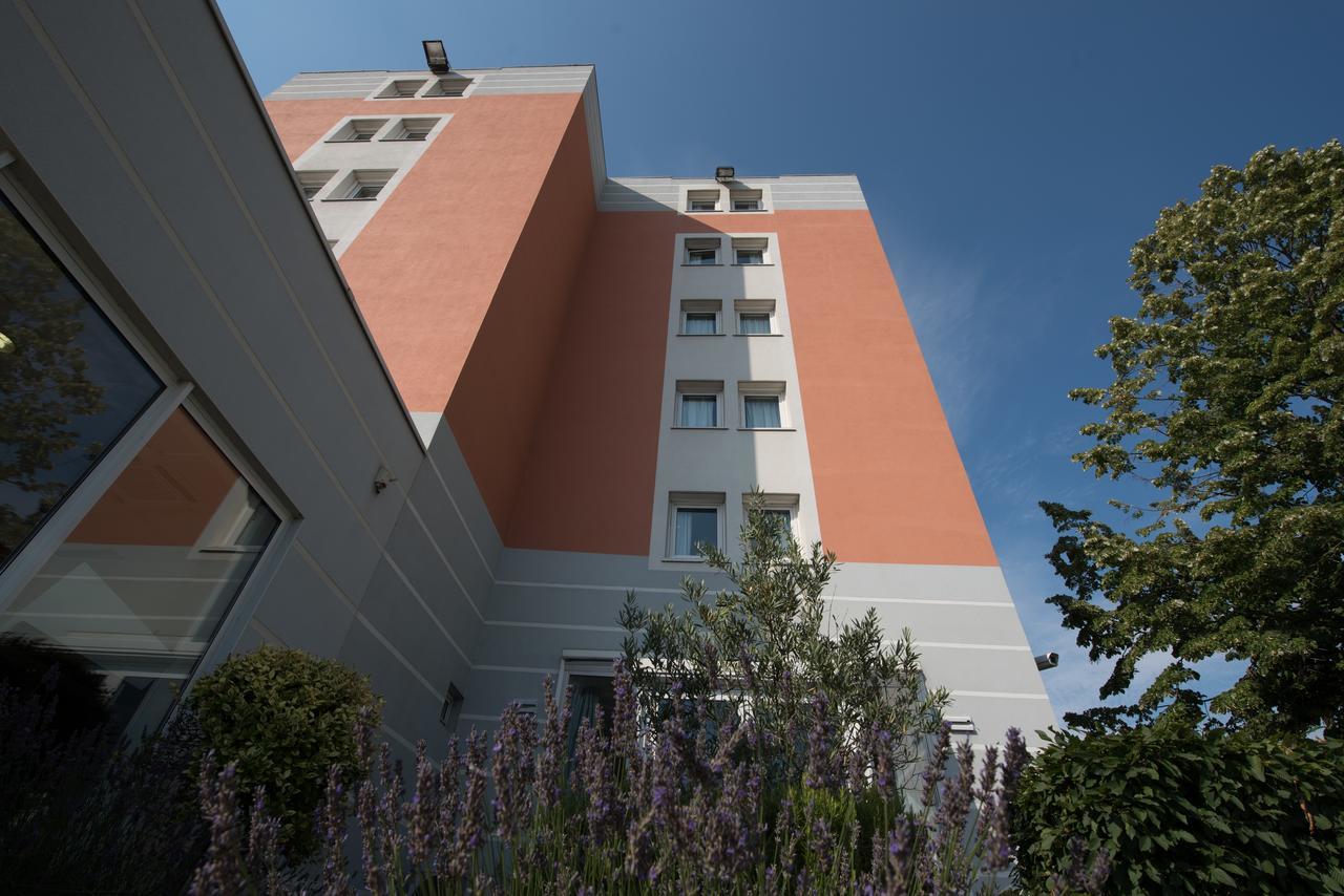 Ibis Lyon Sud Chasse Sur Rhone Hotel Kültér fotó